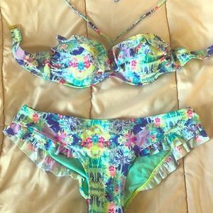 Super cute worn only once, 2 piece bathing suit
